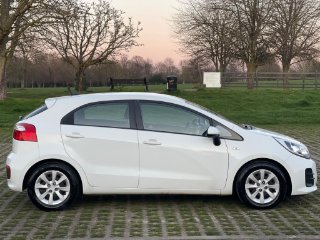 /photos/13566/863377a5-501d-46d8-b29b-1d27ca4415a0_i320x240.jpg